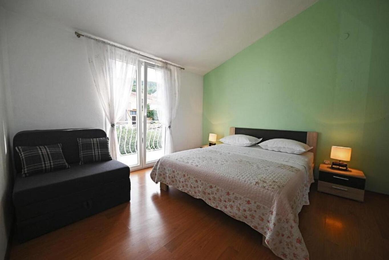 Apartment Mihovilovic Слатине Екстер'єр фото