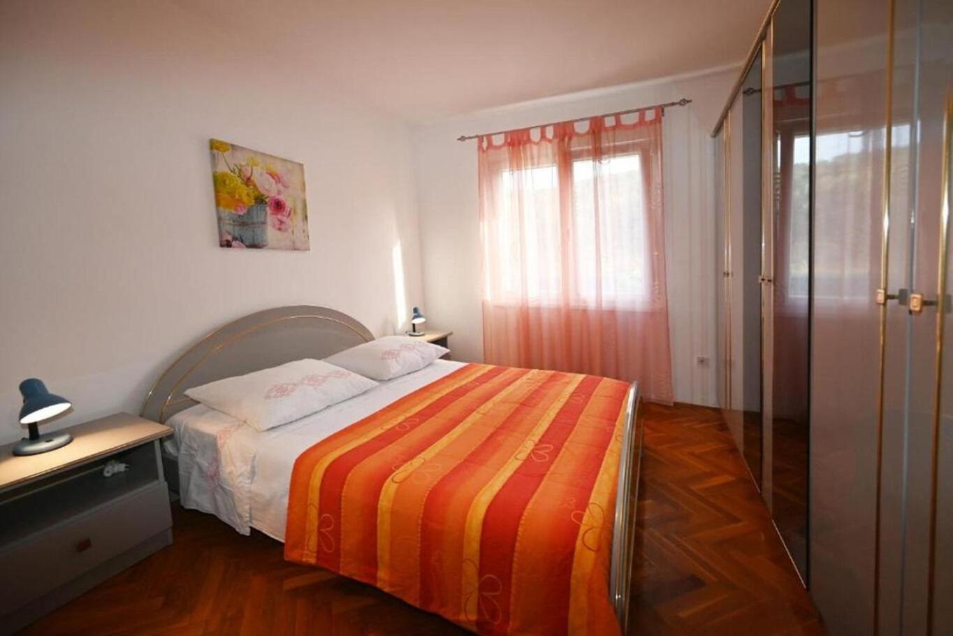 Apartment Mihovilovic Слатине Екстер'єр фото