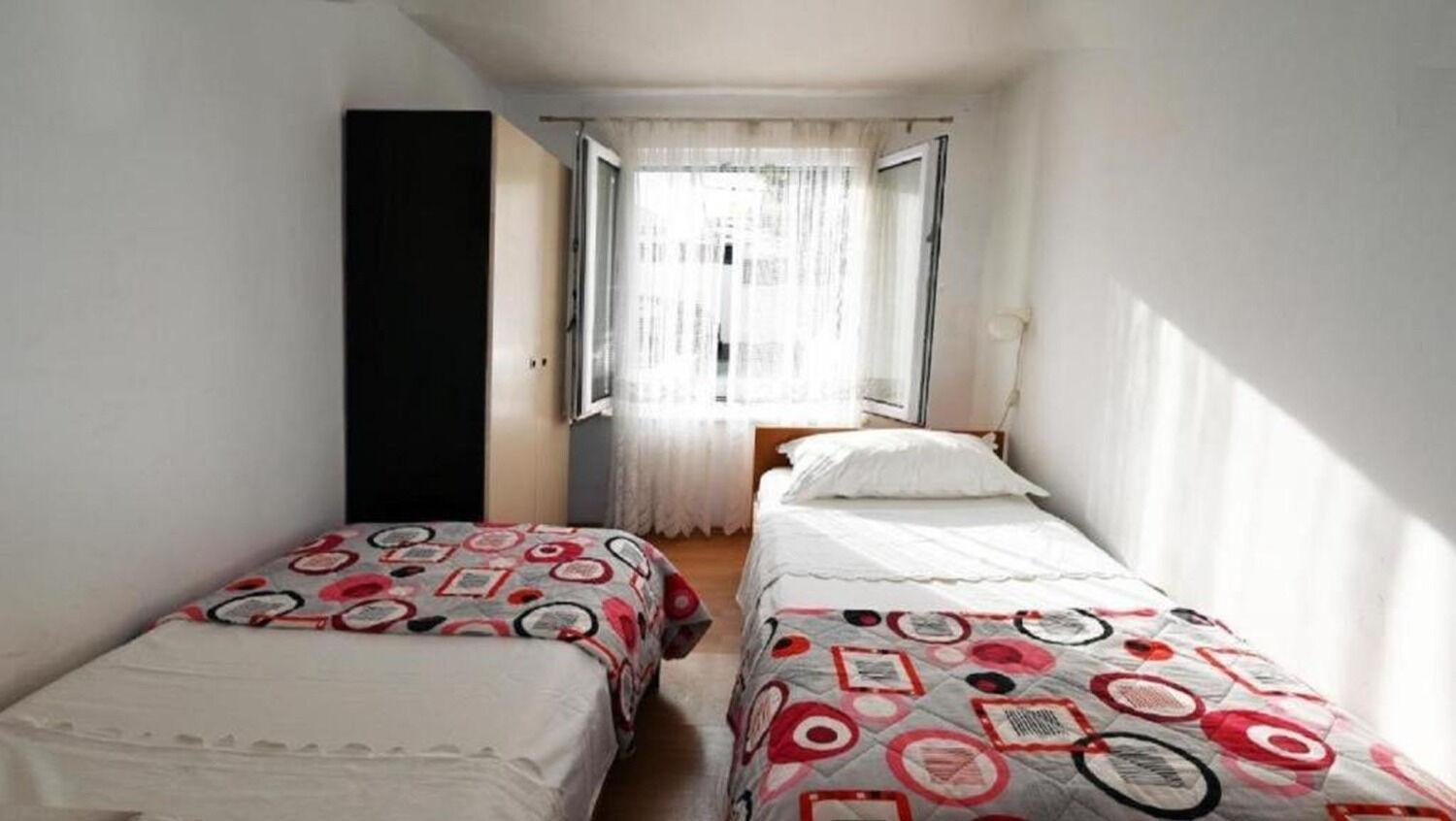 Apartment Mihovilovic Слатине Екстер'єр фото